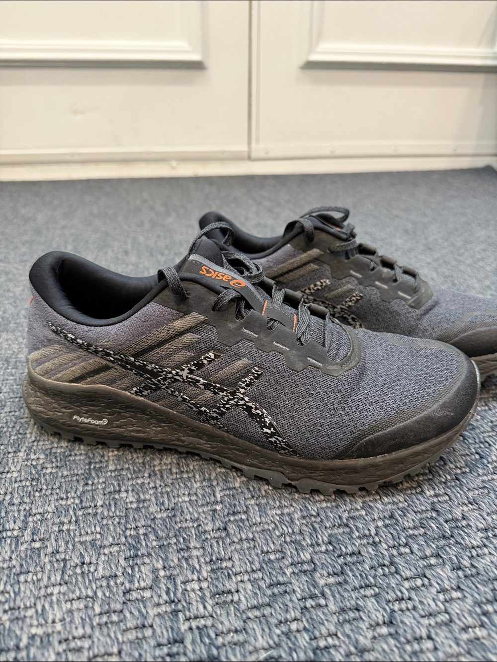 Asics Alpine XT 2 Trail Running Sneakers - Mens size 9